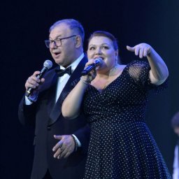 Незабываемый вечер в Ледовом: "Бородато" Суховых &ndash; абсолютный "Шлягер года"