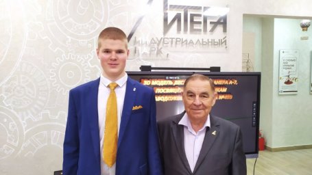 Глава города Тюмени оценил работу юного изобретателя