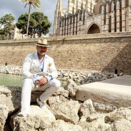 Новый роман Владимира Ераносяна "Штурмовик" о боевых действиях морских пехотинцев Новый роман Владимира Ераносяна "Штурмовик" о боевых действиях морских пехотинцев